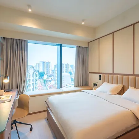 Weave Suites - Hillside-3
